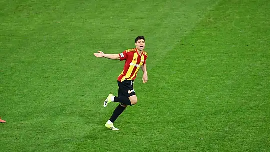 Talha Sarıaslan ilk golünü attı