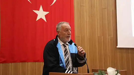 Tamamına yakınını kız öğrencilerin oluşturduğu fakültede mezuniyet coşkusu