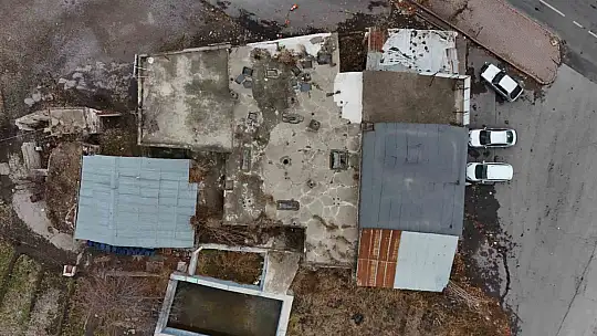 Tarihî Deveci Hamamı bakımsızlıktan yıkılmak üzere