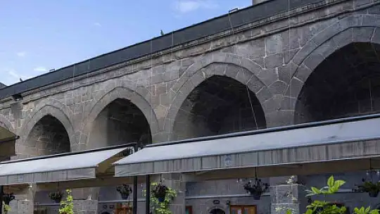 Tarih, sanat ve kültürün yaşayan merkezi Hunat Medresesi