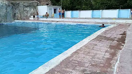 Tarihi Keşişin Havuzu serinletiyor