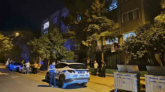 Tartıştığı üvey babasını bıçaklayarak ağır yaraladı
