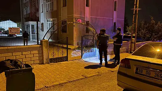 Tartıştıkları şahsın babasını bıçakladılar: 1'i ağır 2 yaralı