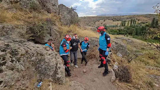 Tatbikata kendini kaptırıp, arkadaşına 'Jandarma gelmeden altınları al' diye seslendi