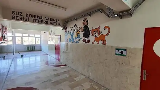 Tayini çıkan okul müdüründen örnek davranış