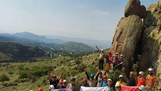 Tek İp Boyu Dağcılık Eğitimi Kayseri'de tamamlandı
