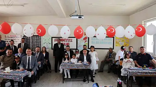 Tek kişilik mezuniyete vali katıldı