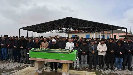 Tomarza Büyükcanlı Mahalle Muhtarı son yolculuğuna uğurlandı