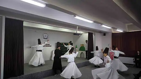 Tomarza'da 'Maarifin kalbinde vakti kuşatmak' etkinliğine yoğun ilgi