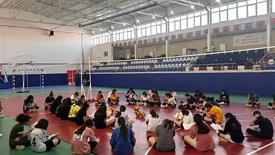 Tomarza'da 'Sporumu yapıyorum, kitabımı okuyorum' projesi