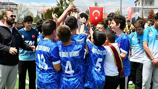 Tomarza'da 19 Mayıs coşkuyla kutlandı