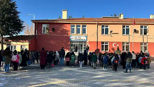 Tomarza'da 2. dönem için ilk ders zili çaldı