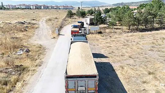 Tomarza'da hububat alımları sürüyor