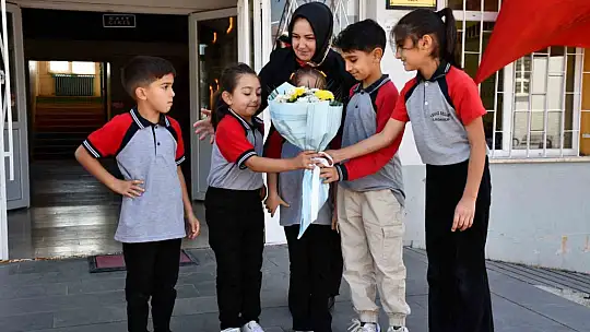 Tomarza'da İlköğretim Haftası coşkusu