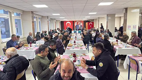 Tomarza'da şehir aileleri ve gaziler iftarda buluştu