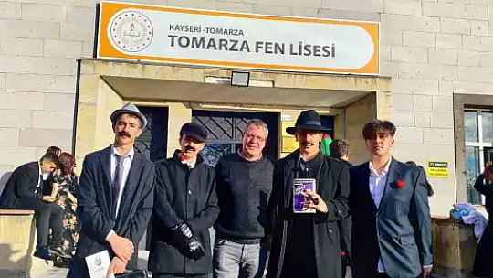 Tomarza Fen Lisesi'nde 'Dünya roman Kahramanları Günü' etkinliği