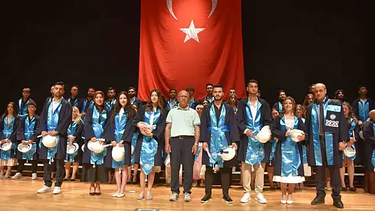 Tomarza Mustafa Akıncıoğlu MYO'da şed bağlama coşkusu