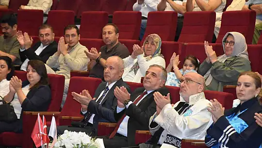 Tomarza Mustafa Akıncıoğlu MYO'da şed bağlama coşkusu