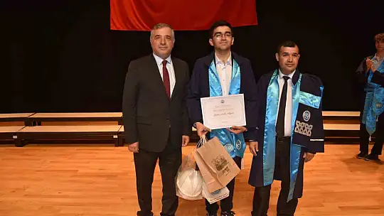 Tomarza Mustafa Akıncıoğlu MYO'da şed bağlama coşkusu
