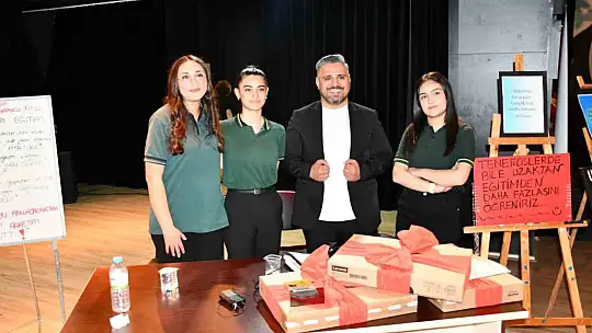 Tomarza Şehit Nazmi Kapucu Anadolu Lisesi il birincisi oldu