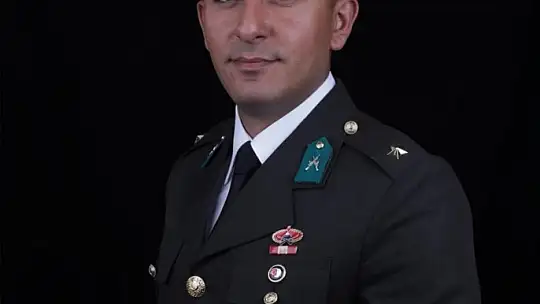 Trafik kazasında hayatını kaybeden teğmen toprağa verildi