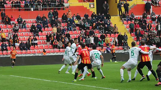 Trendyol Süper Lig: Kayserispor: 0 - Alanyaspor: 0 (Maç devam ediyor)