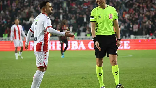 Trendyol Süper Lig: Kayserispor: 0 - Alanyaspor: 0 (İlk yarı)