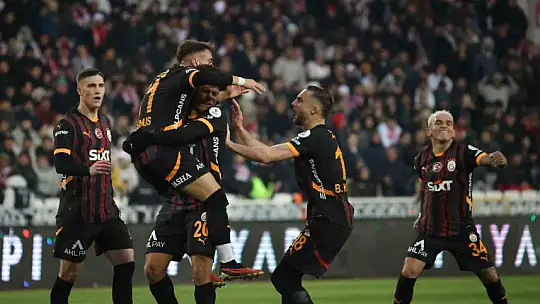 Trendyol Süper Lig: Kayserispor: 0 - Alanyaspor: 0 (İlk yarı)
