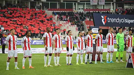 Trendyol Süper Lig: Kayserispor: 0 - Alanyaspor: 0 (İlk yarı)