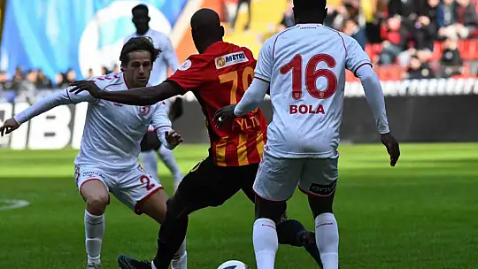 Trendyol Süper Lig: Kayserispor: 0 - Samsunspor: 1 (Maç devam ediyor)