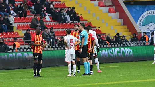 Trendyol Süper Lig: Kayserispor: 0 - Samsunspor: 1 (Maç sonucu)