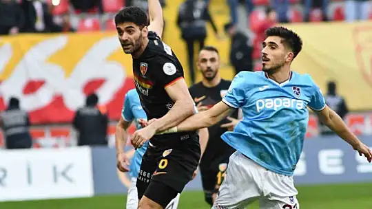 Trendyol Süper Lig: Kayserispor: 0 - Trabzonspor: 0 (İlk yarı)