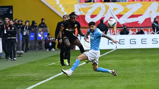 Trendyol Süper Lig: Kayserispor: 0 - Trabzonspor: 0 (İlk yarı)