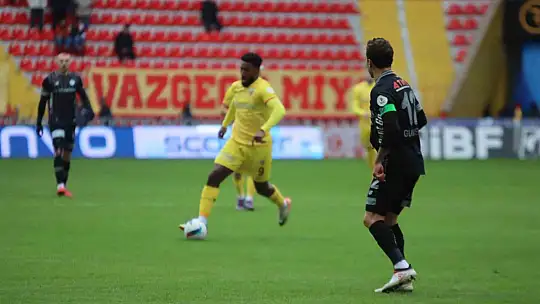 Trendyol Süper Lig: Kayserispor: 2 - Konyaspor: 1 (İlk yarı)