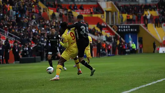 Trendyol Süper Lig: Kayserispor: 2 - Konyaspor: 1 (İlk yarı)