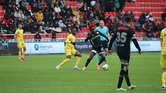 Trendyol Süper Lig: Kayserispor: 3 - Konyaspor: 2 (Maç sonucu)