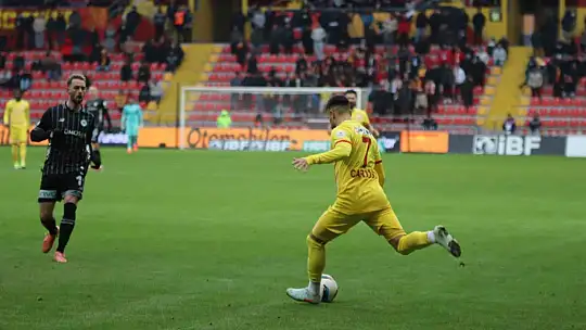 Trendyol Süper Lig: Kayserispor: 3 - Konyaspor: 2 (Maç sonucu)