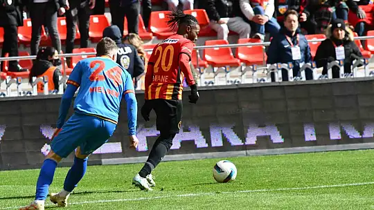 Trendyol Süper Lig: Kayserispor: 1 - Göztepe: 0 (İlk yarı)