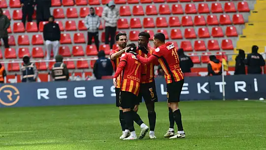Trendyol Süper Lig: Kayserispor: 1 - Göztepe: 0 (İlk yarı)