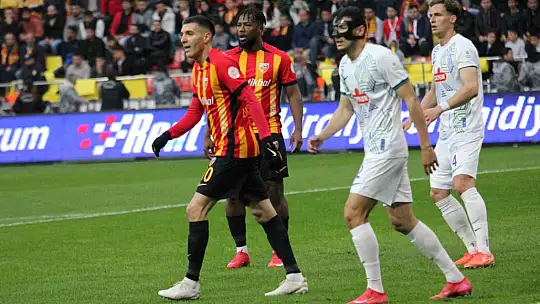 Trendyol Süper Lig: Kayserispor: 0 - Çaykur Rizespor: 0 (Maç devam ediyor)