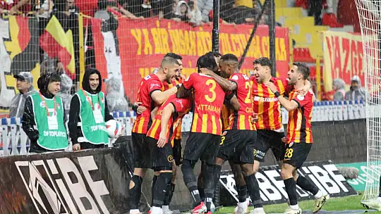 Trendyol Süper Lig: Kayserispor: 2 - Antalyaspor: 1 (İlk yarı)