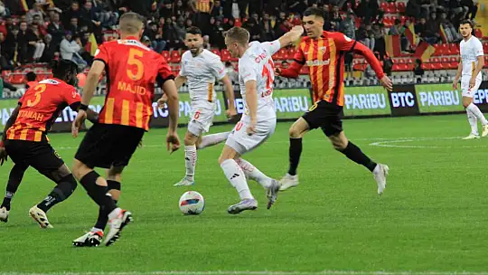 Trendyol Süper Lig: Kayserispor: 3 - Antalyaspor: 1 (Maç sonucu)
