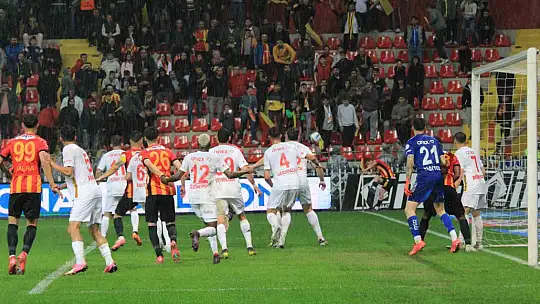 Trendyol Süper Lig: Kayserispor: 3 - Antalyaspor: 1 (Maç sonucu)