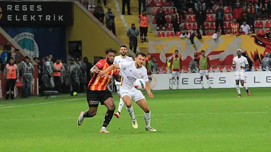 Trendyol Süper Lig: Kayserispor: 3 - Antalyaspor: 1 (Maç sonucu)