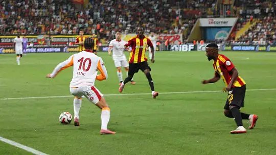 Trendyol Süper Lig: Kayserispor: 0 - Galatasaray: 1 (İlk yarı)