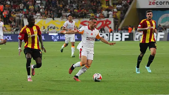 Trendyol Süper Lig: Kayserispor: 0 - Galatasaray: 1 (İlk yarı)