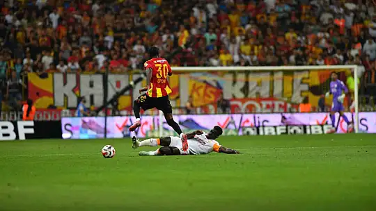 Trendyol Süper Lig: Kayserispor: 0 - Galatasaray: 1 (İlk yarı)