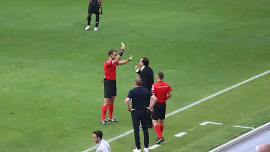 Trendyol Süper Lig: Kayserispor: 0 - Göztepe: 0 (İlk yarı)