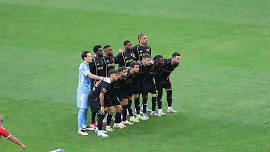 Trendyol Süper Lig: Kayserispor: 0 - Göztepe: 0 (İlk yarı)