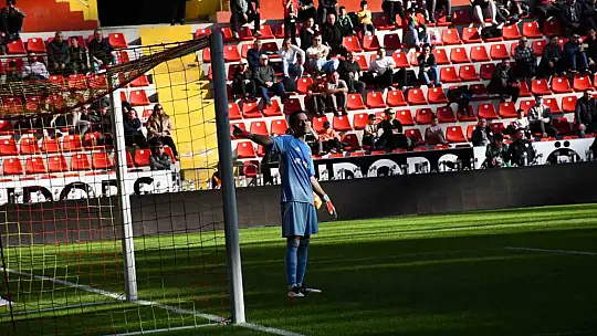 Trendyol Süper Lig: Kayserispor: 0 - Gaziantep FK: 2 (İlk yarı)